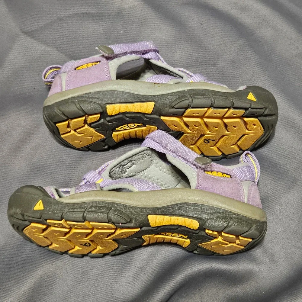 KEEN Newport H2 Kids Purple Gray Hiking Water Sandals Size 1 1014537